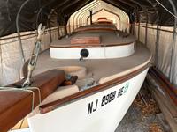 Marshall 22' Catboat Click to launch Larger Image