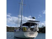 Island Packet Yachts IP 37 Click to launch Larger Image