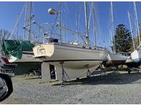 Island Packet Yachts IP 37 Click to launch Larger Image