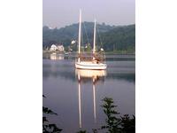 Cat Ketch Corporation Herreshoff Cat Ketch 31 Click to launch Larger Image