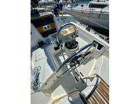 Hunter Marine 30T Click to launch Larger Image