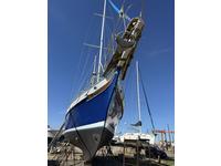 Bluewater yachts vagabond 47 Click to launch Larger Image