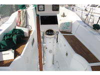 Beneteau 323 Click to launch Larger Image