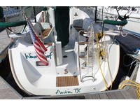 Beneteau 323 Click to launch Larger Image