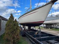 Capital Yachts Newport 30-2 Click to launch Larger Image