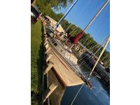 Capital Yachts Newport 30-2 Click to launch Larger Image
