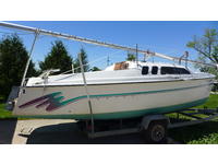 Hunter 23.5 Click to launch Larger Image