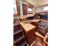 Hinterhoeller Yachts Niagara 35 Encore Click to launch Larger Image