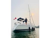 Hunter 31 Click to launch Larger Image