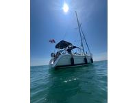 Hunter 31 Click to launch Larger Image