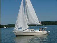 Catalina Yachts Catalina 22 Click to launch Larger Image