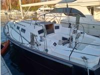 J Boats - Renowed Designer Rod Johnstone's Personal J37-C Wing Keel - Dual Cabin J37-C Racer Cruiser Click to launch Larger Image