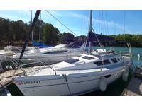 Hunter 326 Click to launch Larger Image