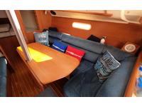 Hunter 326 Click to launch Larger Image