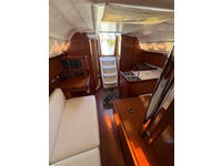 Beneteau Oceanis 31 Click to launch Larger Image