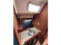 Hunter 34  Click to launch Larger Image