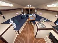 Hunter 27-3 Click to launch Larger Image