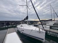 Hunter 27-3 Click to launch Larger Image