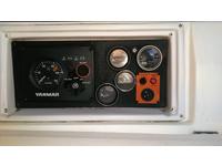 Hunter 33 Click to launch Larger Image