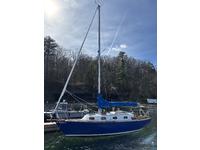 1980 Ithaca New York 28 Cape Dory 28
