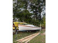  Marion Massachusetts 16 O'Day Daysailer