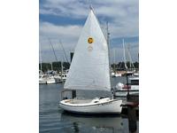2014 Newport Rhode Island 17 Com-Pac Sunday Cat