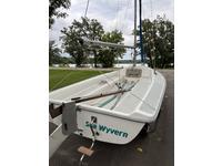 Catalina Capri 16.5 Click to launch Larger Image