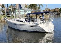 2004 PRIVATE DOCK PALM CITY FL Florida 35 catalina 350