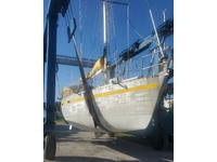 Finot  Navalu Custom Aluminum Racer-Cruiser Sloop Click to launch Larger Image