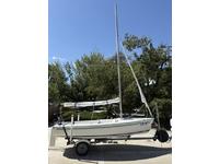Catalina Capri 14.2 Click to launch Larger Image