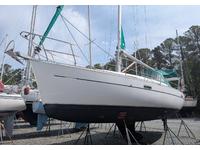 Beneteau 331 Click to launch Larger Image