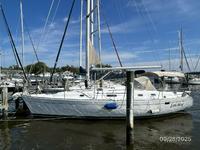 Beneteau Oceanis 381 Click to launch Larger Image