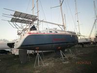 Hunter H41 Deck Salon Click to launch Larger Image