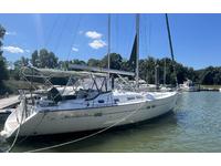 Beneteau 423 Click to launch Larger Image