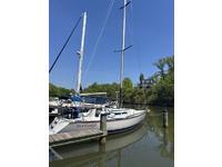 1984 St Michaels Maryland 35 Express 35 Sailboat