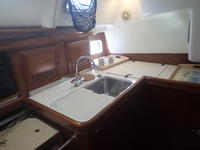 Beneteau 411 Oceanis Click to launch Larger Image