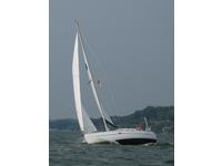 Beneteau Oceanis 323 Click to launch Larger Image