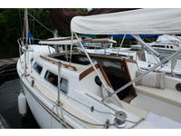 Catalina Yachts Catalina 25 Click to launch Larger Image