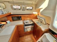 Hunter 326 Click to launch Larger Image