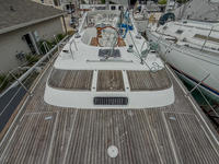 Beneteau Oceanis Clipper 423 Click to launch Larger Image