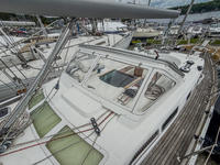 Beneteau Oceanis Clipper 423 Click to launch Larger Image