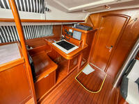 Beneteau Oceanis Clipper 423 Click to launch Larger Image