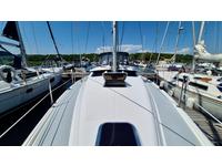 Hunter 41 Deck Salon Click to launch Larger Image