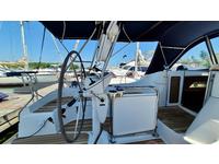 Hunter 41 Deck Salon Click to launch Larger Image