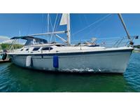 Hunter 41 Deck Salon Click to launch Larger Image