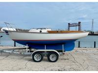 Cape Dory Sailboat Typhoon 18 Weekender Click to launch Larger Image