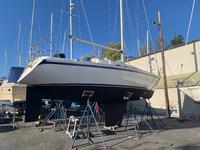 Canadian Sailcraft CS 33 Click to launch Larger Image