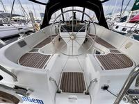 Beneteau 411 Click to launch Larger Image