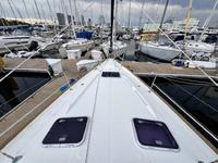 Beneteau 411 Click to launch Larger Image