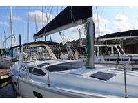 Hunter 430 Click to launch Larger Image